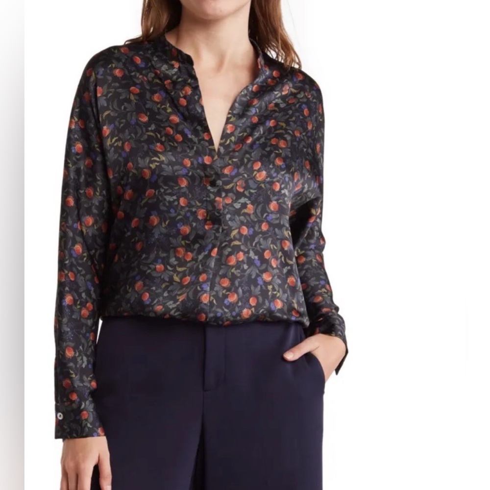 VINCE Pomegranate Pattern Blouse